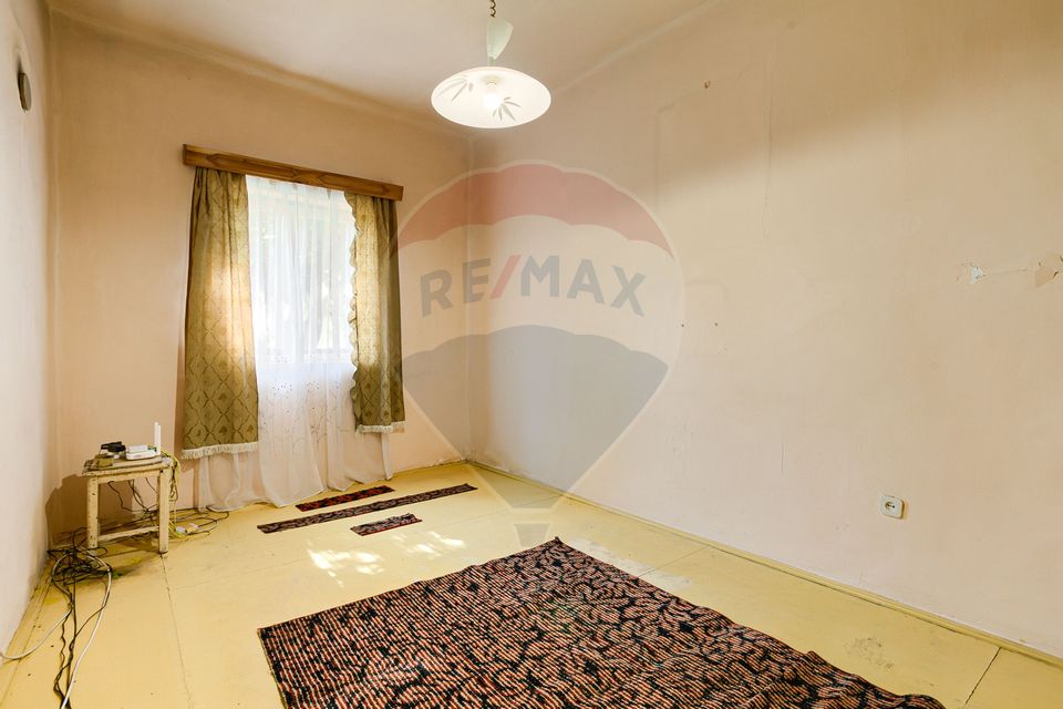4 room House / Villa for sale, Periferie area