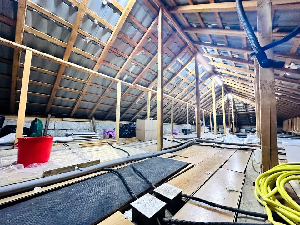 Casa Noua, Mobilata,Pod si Structura pentru Hala,Piscina-Sat Progresul