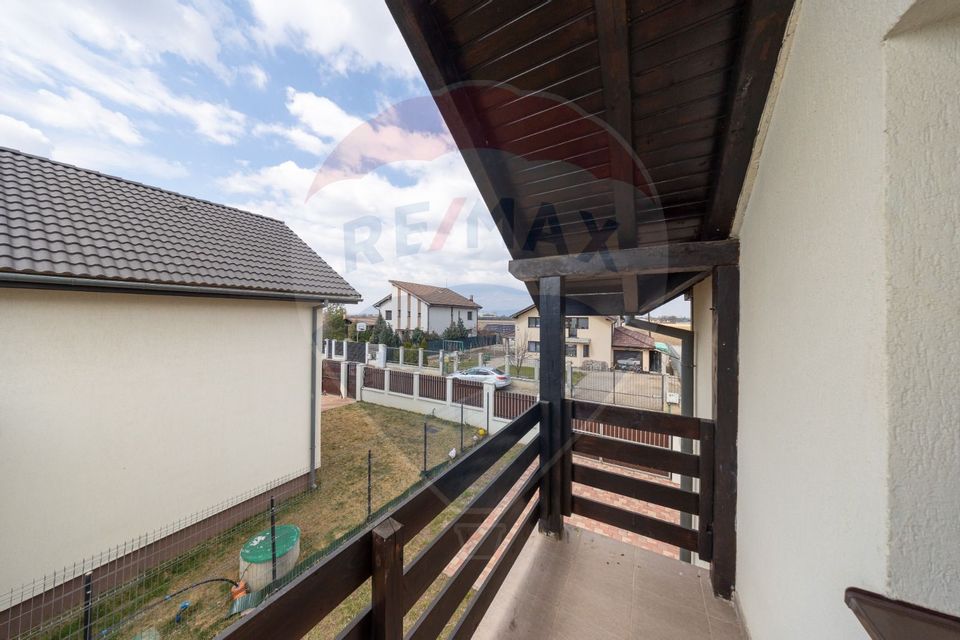 4 room House / Villa for sale