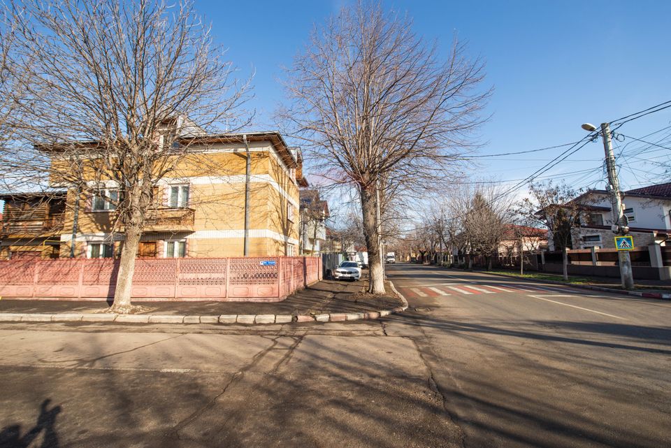 Casa individuala cu 7 camere, de vanzare 250 mp utili,  Buzau