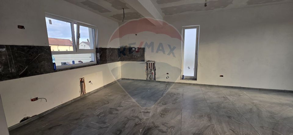 4 room House / Villa for sale