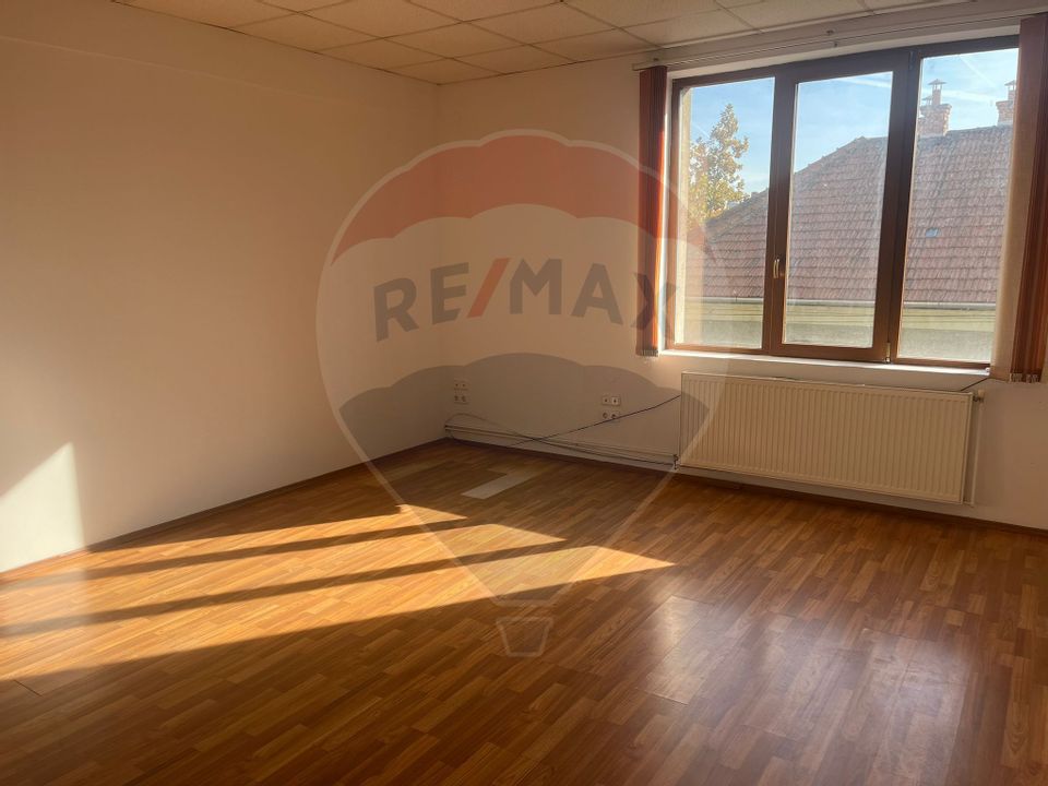 23sq.m Office Space for rent, Ultracentral area