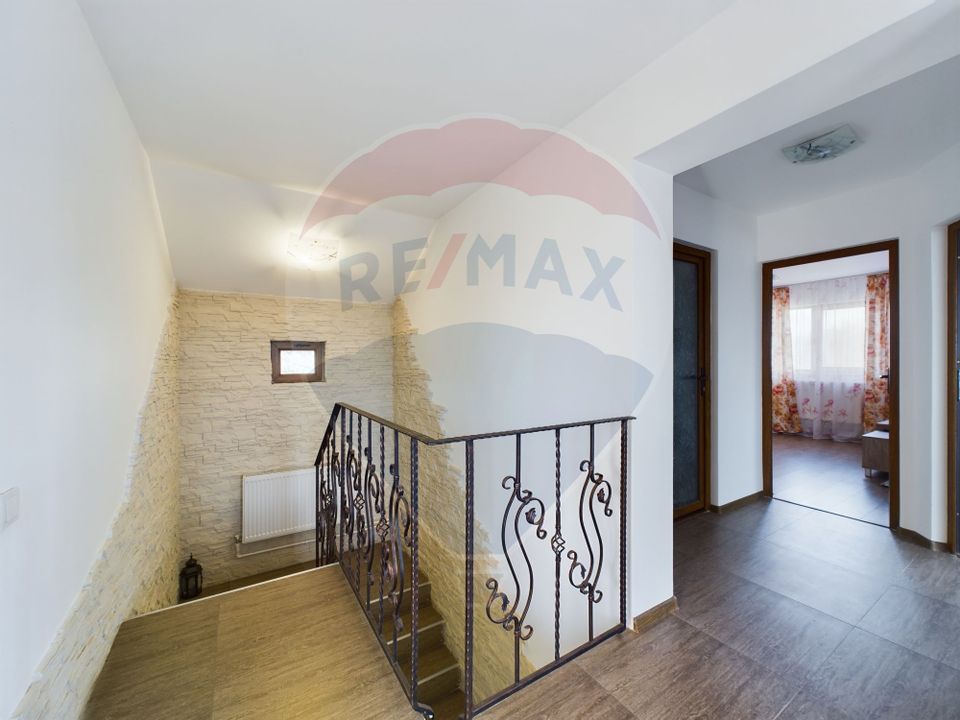 Casa 5 camere de vanzare in Crevedia  mobilata utilata gata de mutare