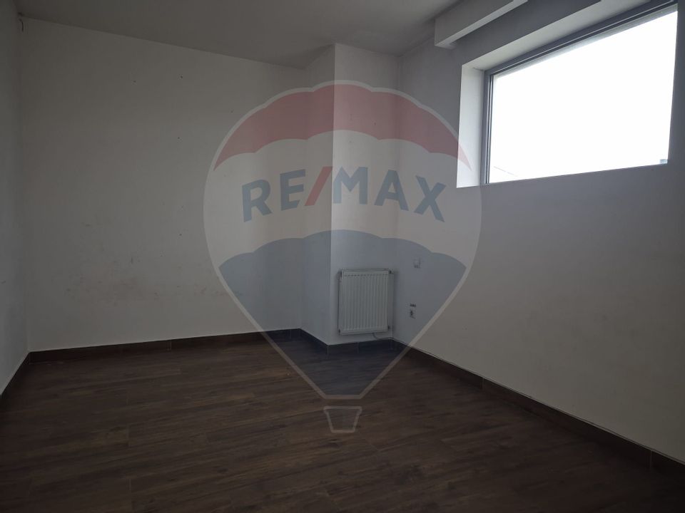 Spațiu de birouri de închiriat în zona Bistrita Lac- Cora