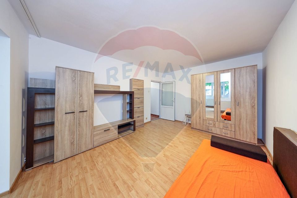 Locuintă sau afacere! Bld. Grivitei, 2 camere