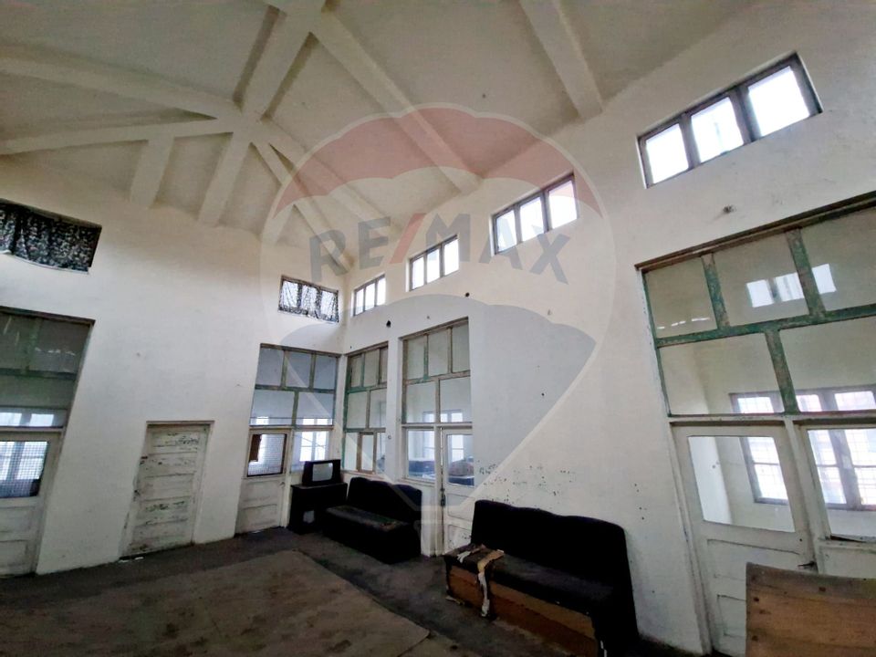 354sq.m Commercial Space for rent, Central area