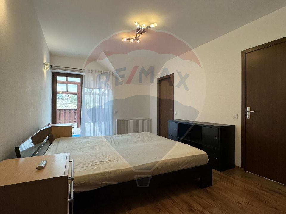 Apartament cu 5 camere de închiriat în zona Buna Ziua