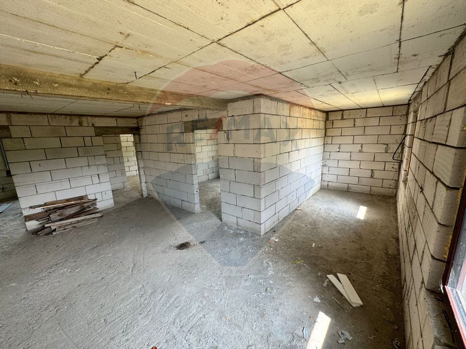 7 room House / Villa for sale