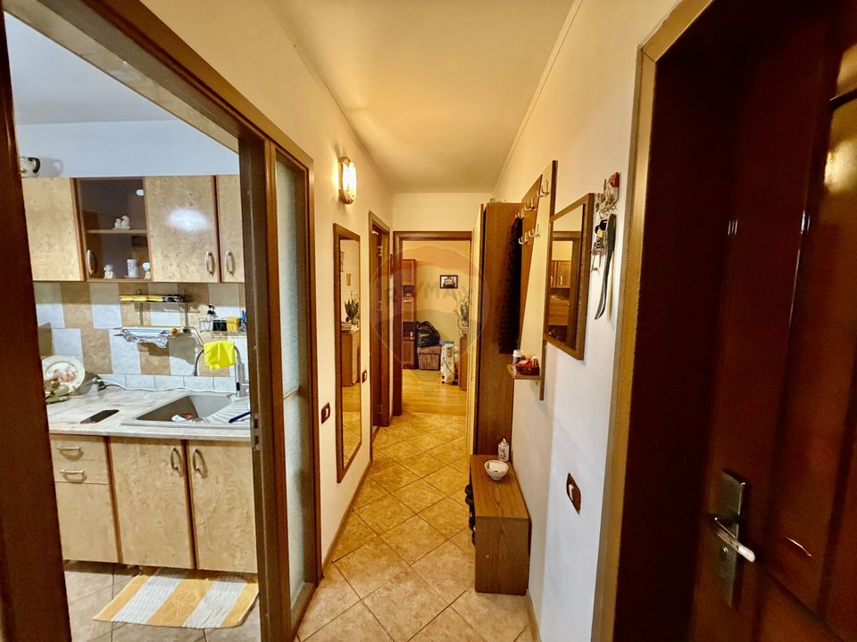 Apartament cu doua camere etaj 1