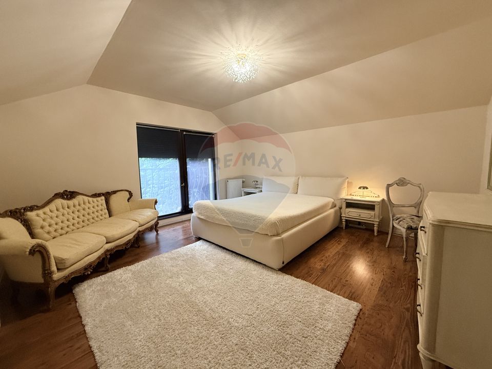 Casă / Vilă cu 4 camere de închiriat în zona Gruia