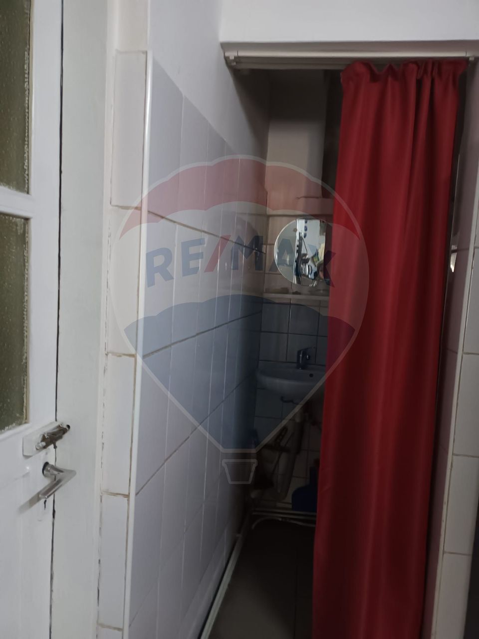 Spațiu comercial de închiriat, cu vitrina, 41.00mp în zona Gheorgheni