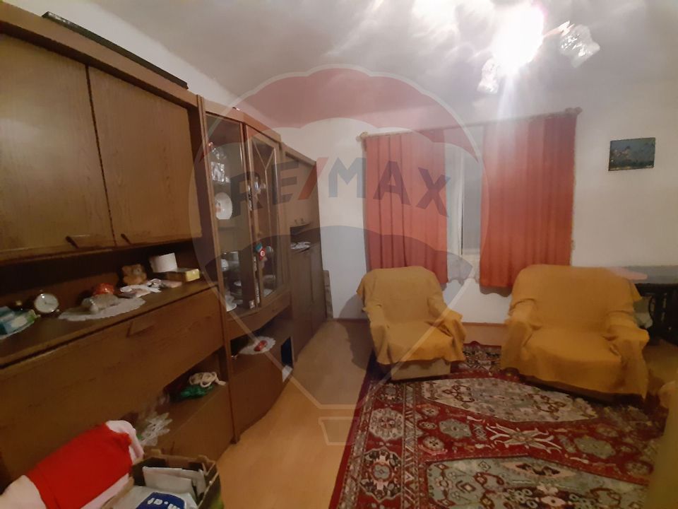 Casă / Vilă cu 2 camere de vânzare