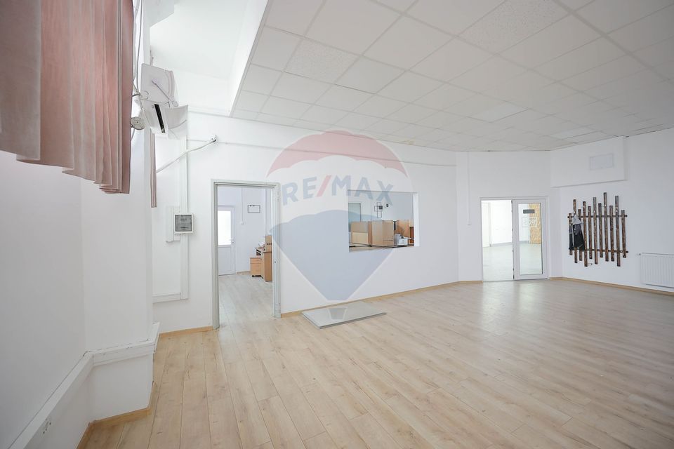 15,726sq.m Industrial Space for sale, Vest area