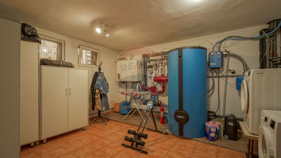 Casă / Vilă de vânzare în Râșnov, afacere-Pensiune clasificată