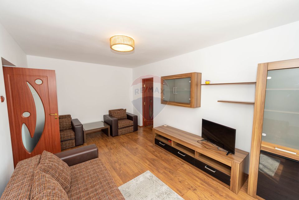 Apartament semidecomandat cu 3 camere de inchiriat Vasile Goldis Minis