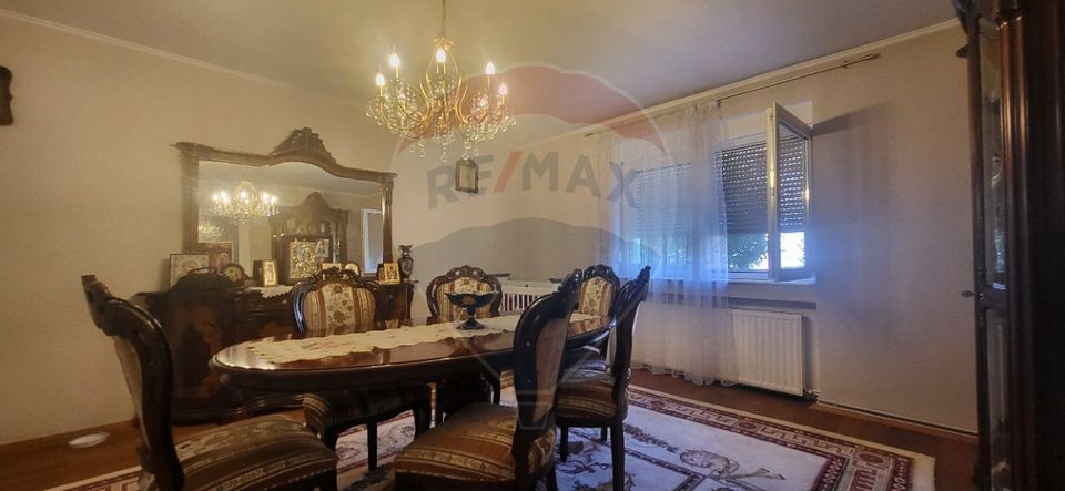 5 room House / Villa for sale, Functionarilor area