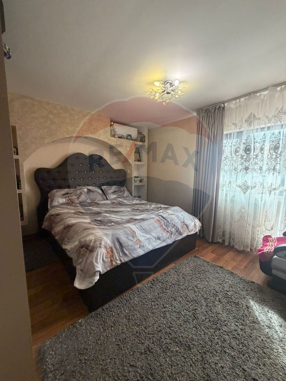 5 room House / Villa for sale, 1 Mai area