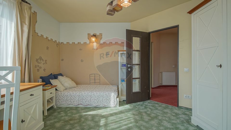 5 room House / Villa for sale, Central area