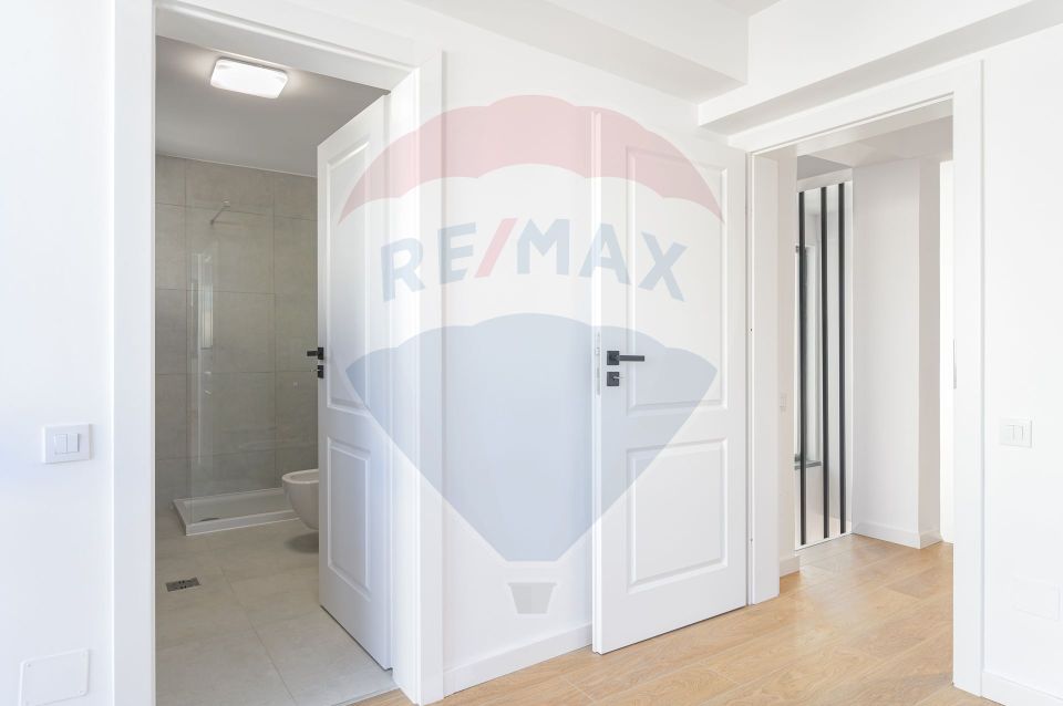 Vilă superba Cernica | vedere la padure si lac | finisaje moderne