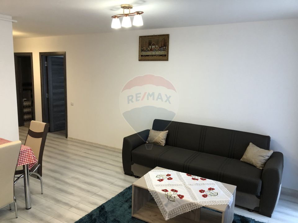 Apartament cu 2 camere de închiriat, bloc nou, prima închiriere