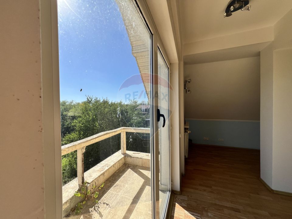 10 room House / Villa for sale