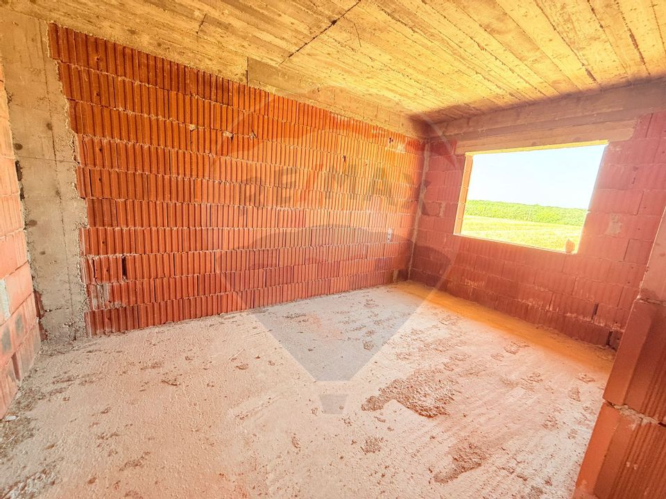 Detached house / villa for sale | Red | Dragomiresti-Vale/