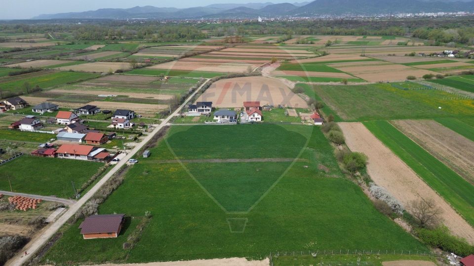 Teren de vanzare langa Primărie Coltau