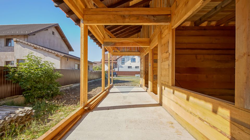 Proiectul Tău de Vis Începe Aici – Casă Nouă, 588 mp Teren, Cărpiniș