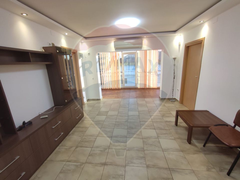 10 room House / Villa for sale