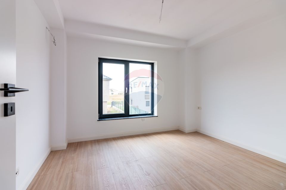 Villa 6 bedrooms | Generous Courtesy | Tunari - North