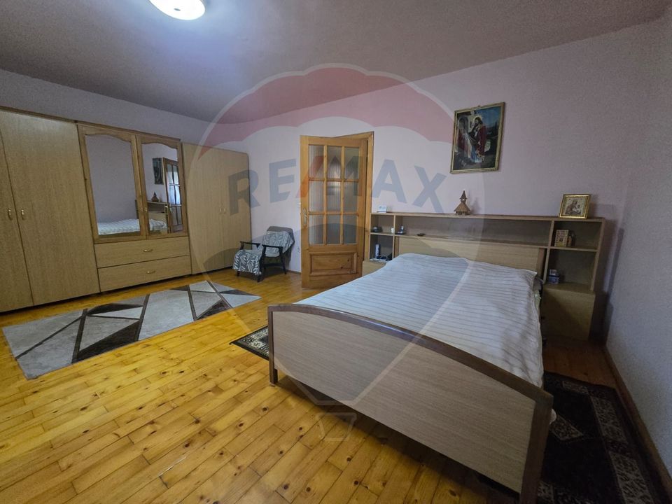 7 room House / Villa for sale