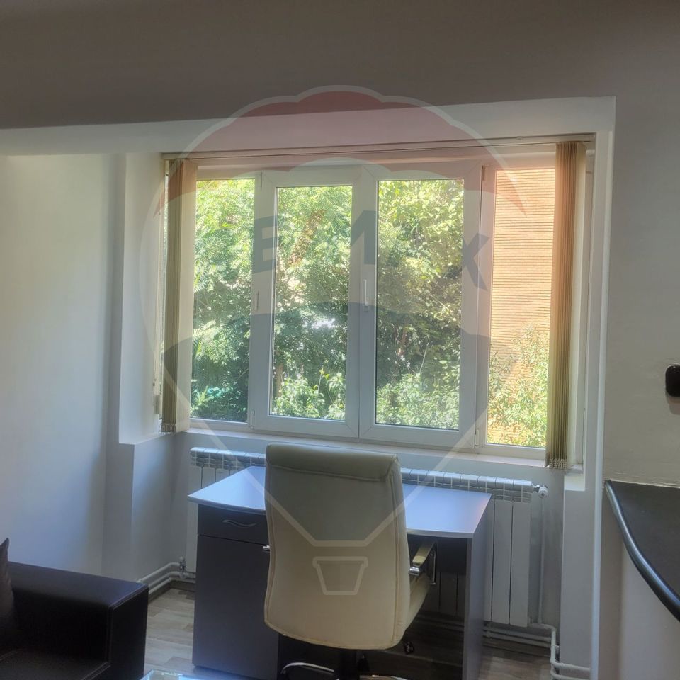 2 room Apartment for rent, Functionarilor area