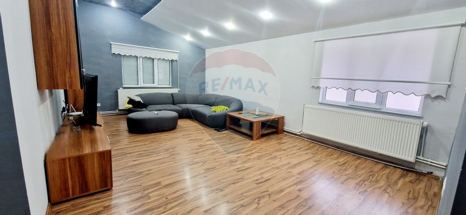 Apartament de inchiriat la mansarda