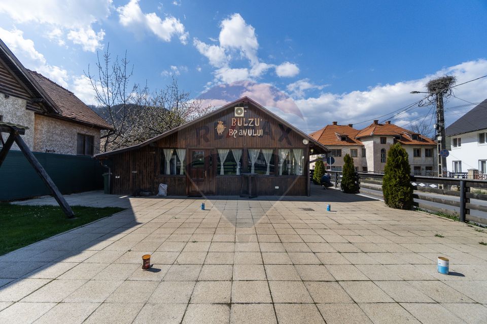 98sq.m Commercial Space for rent