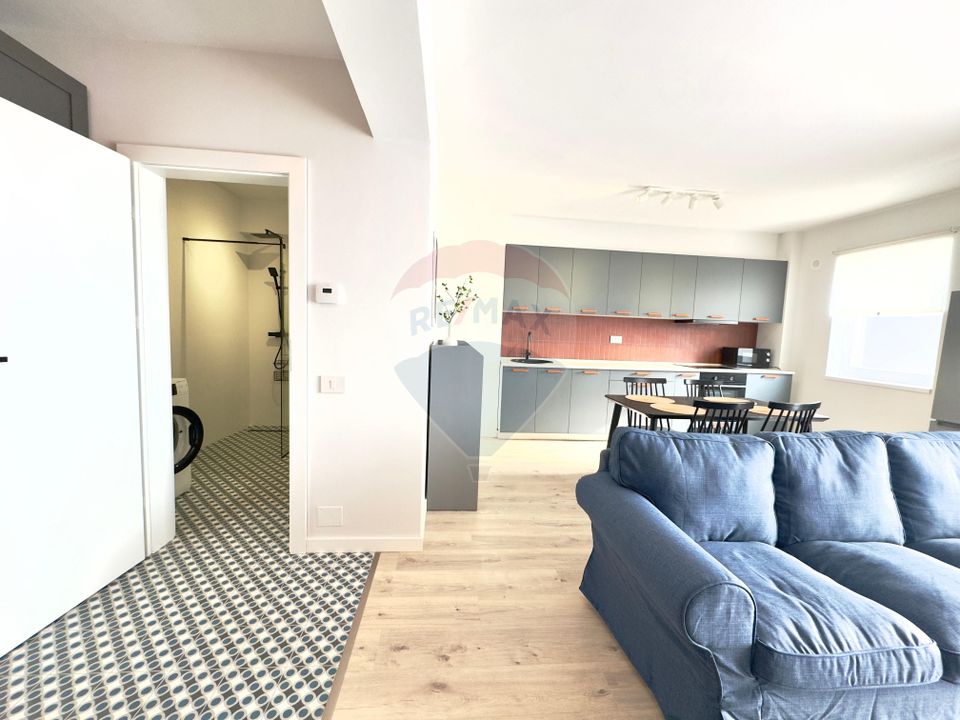 Apartament cu 2 camere de închiriat în zona Decebal