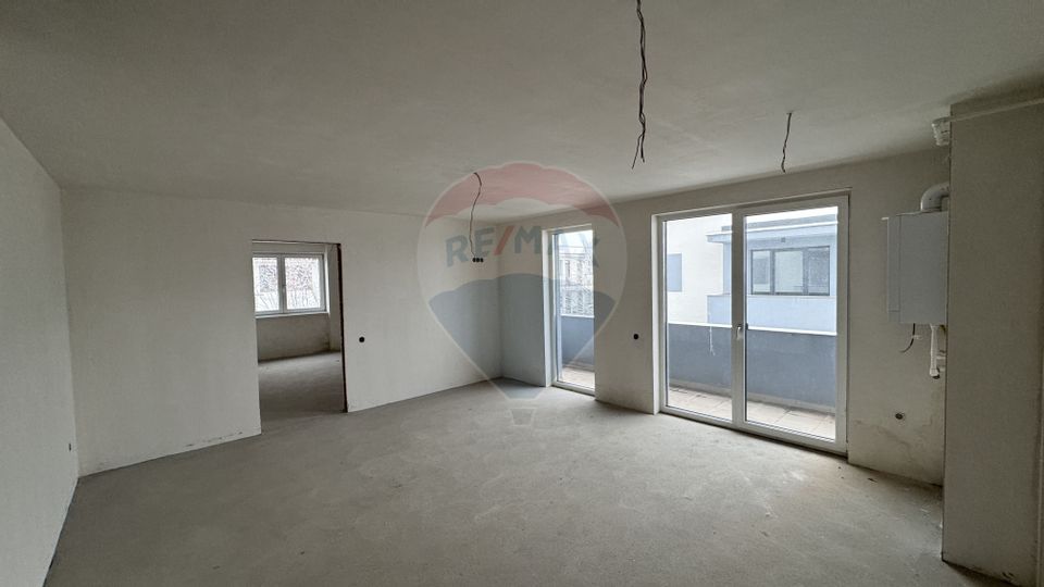 La vânzare Apartamente noi cu 3 camere în zonă Rezidențială