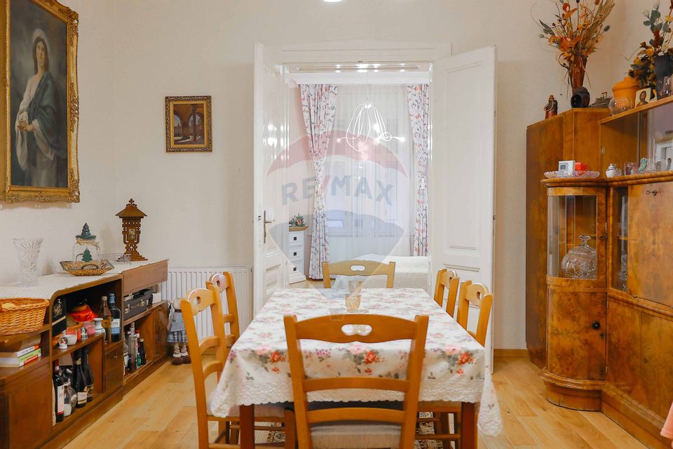 De vânzare Casǎ cu 4 camere, singur în curte, Ultracentral.