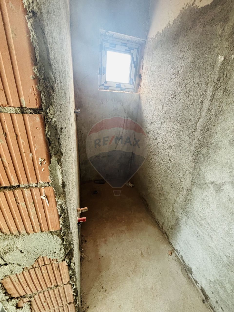 8 room House / Villa for sale