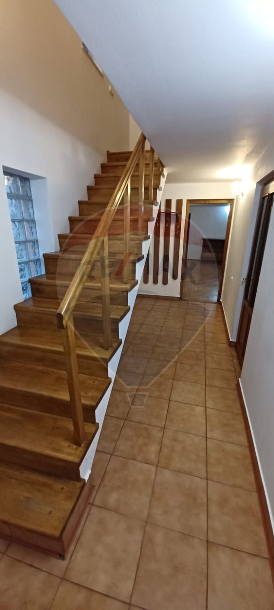 DE INCHIRIAT: Casă / Vilă P+1 - Zona Centrala BAIA MARE