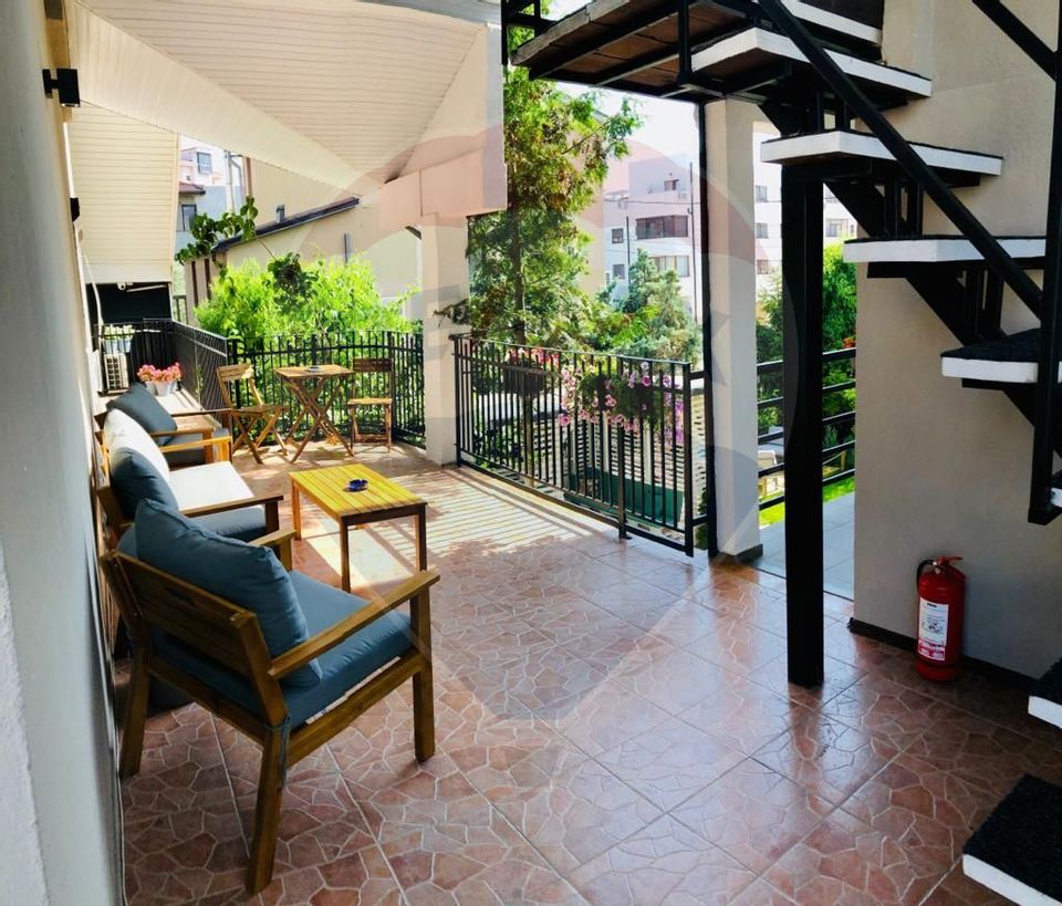 Pensiune de vanzare Mamaia Nord pe partea cu marea