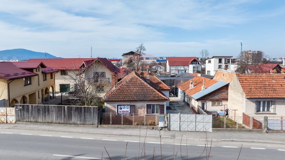 Casă cu două corpuri+teren 230 mp De Vanzare, Strada Carierei, Brașov