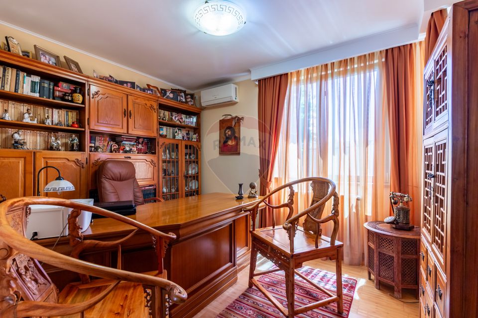 House / Villa for sale in Corbeanca, Blue Lagoon, near the lake