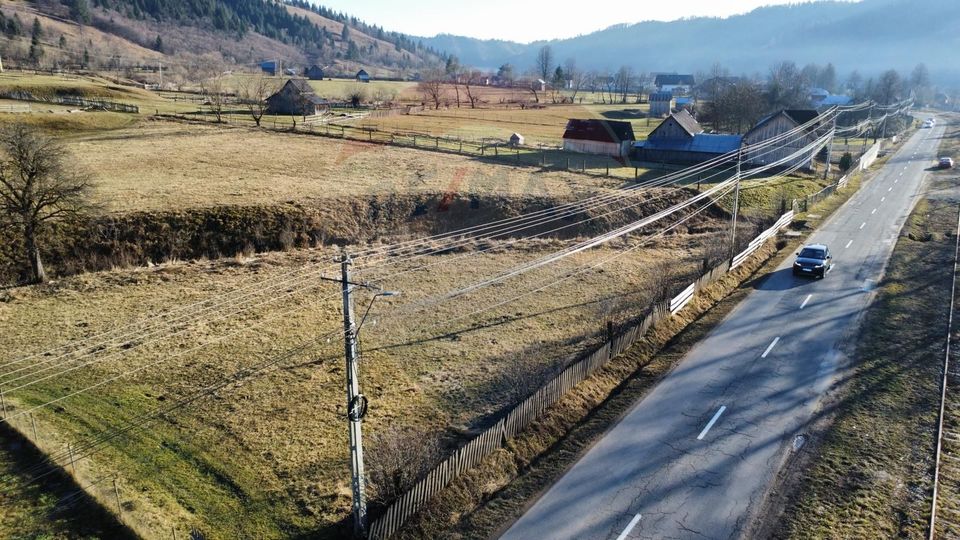 Land 5,282sqm Vatra Moldovitei / None