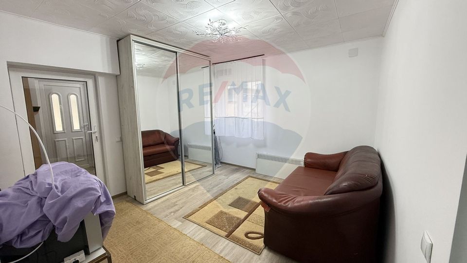 Casă / Vilă cu 3 camere de închiriat în zona Giurgiului