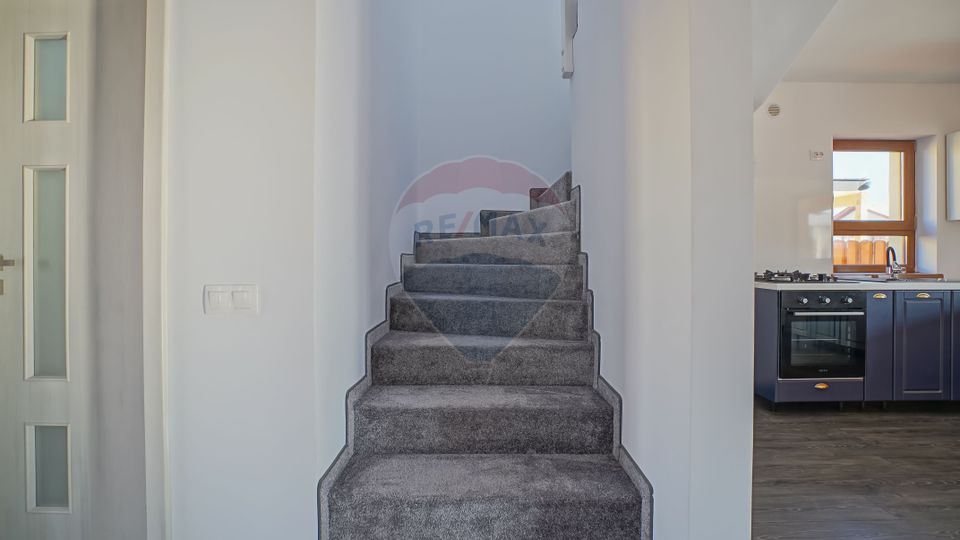 REZERVATA! Vilă nouă, cu 4 camere si teren de 500mp, în Cristian