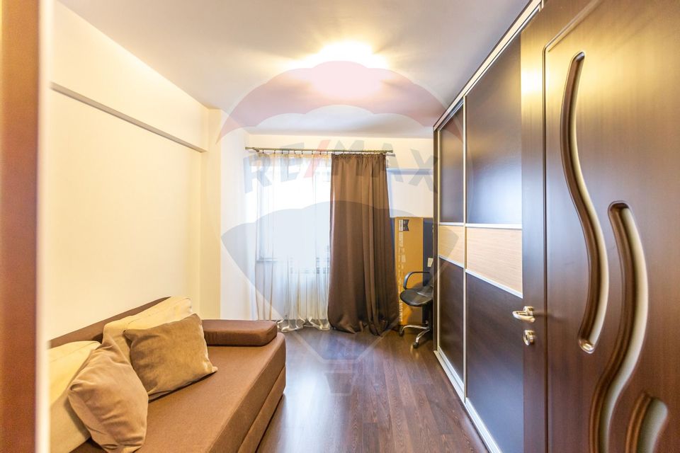 3 room Apartment for rent, Unirii area