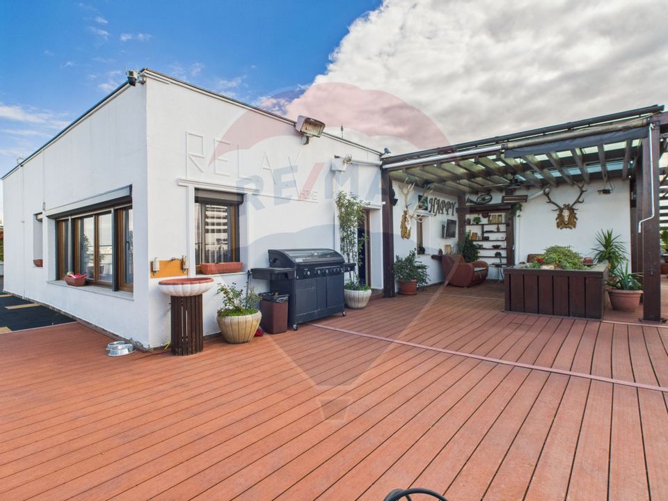 PENTHOUSE spectaculos cu terasa 300 mp