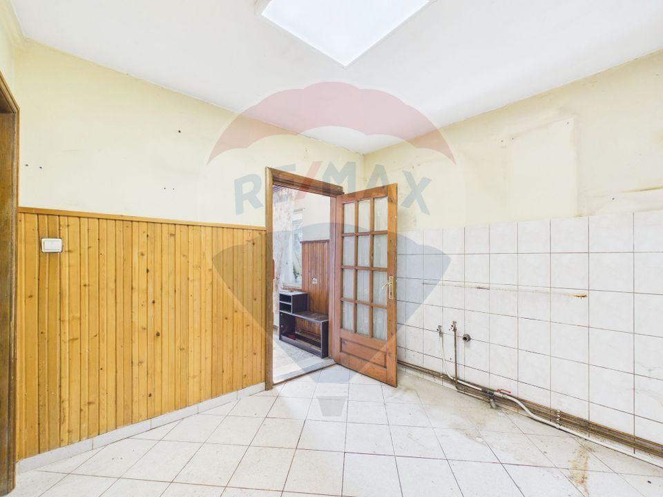 Casă cu curte de vanzare Ferentari- Salaj