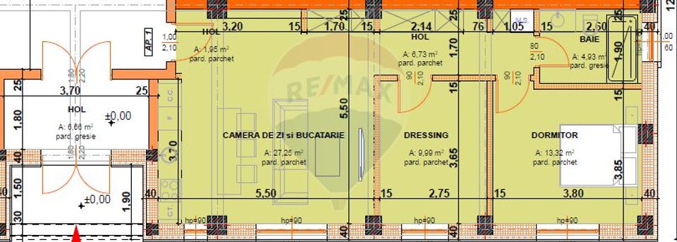 3 camere, parter intr-un ansamblu nou