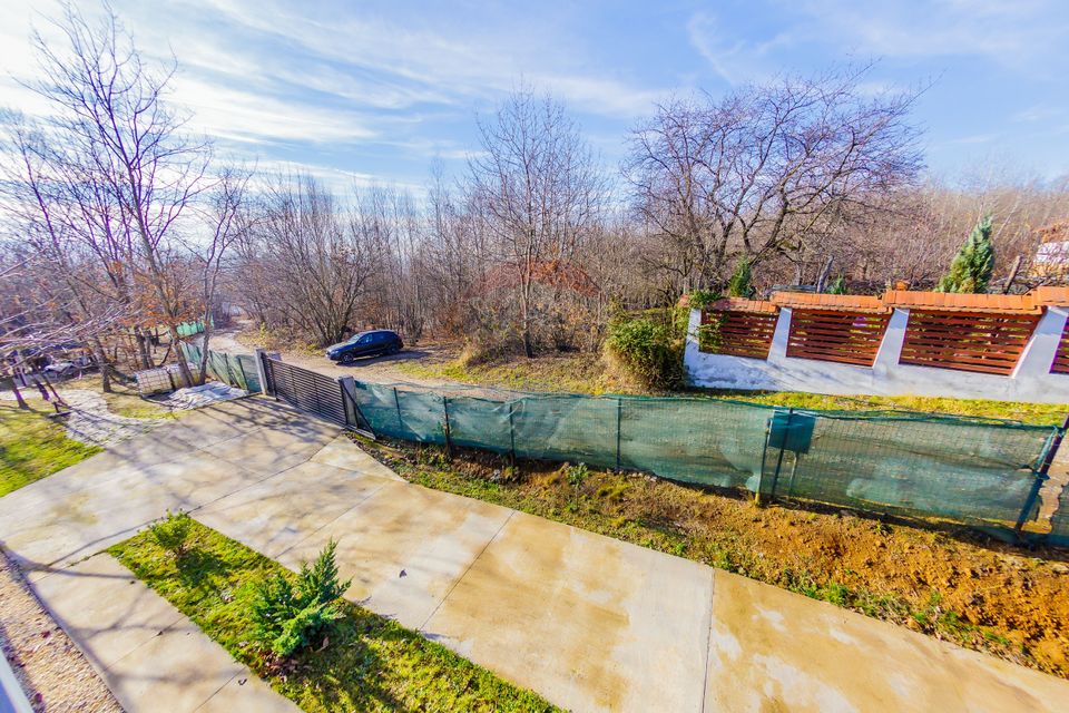 VILA CU TEREN GENEROS DE VANZARE/SCHIMB CU CASA